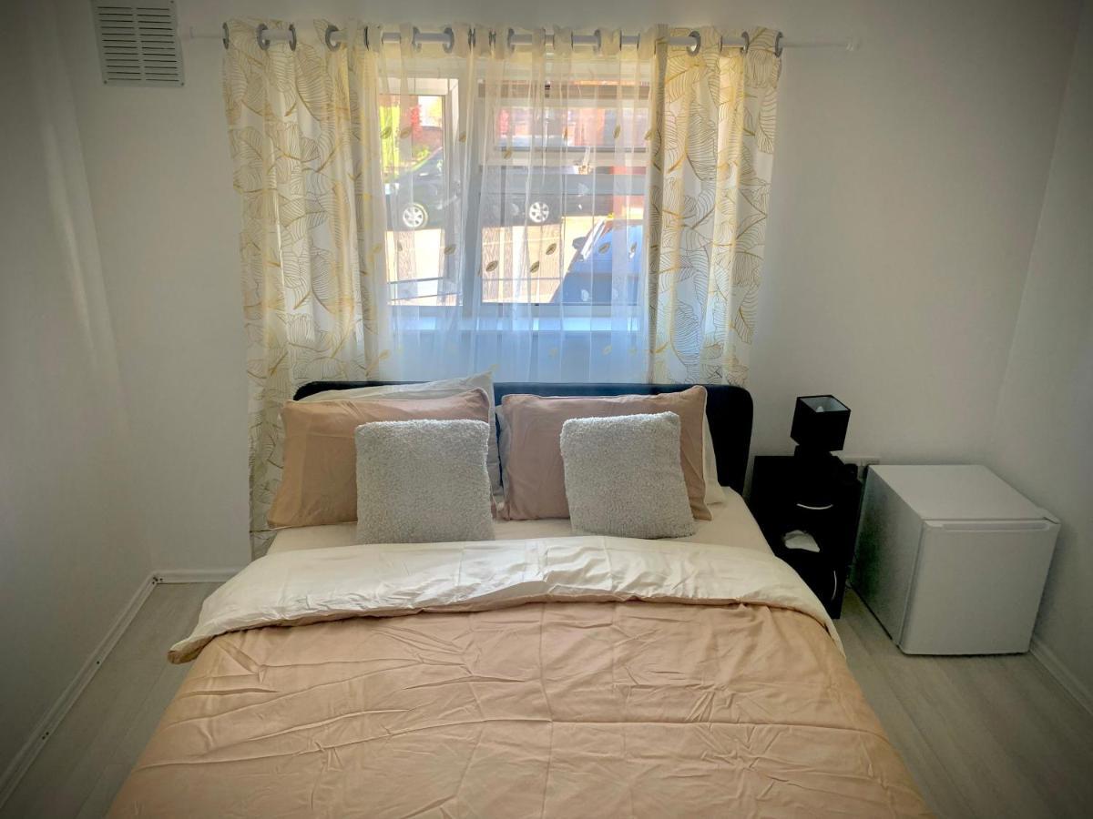 Double Room Bentilee Bucknall  Eksteriør billede