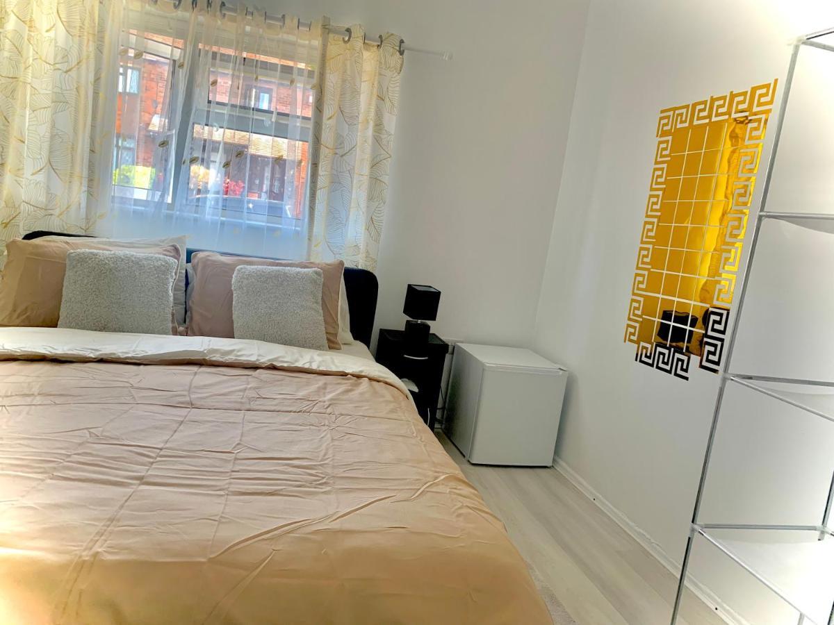 Double Room Bentilee Bucknall  Eksteriør billede